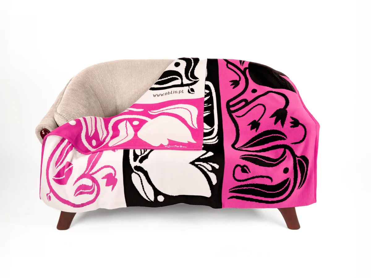 Blanket and pillow cover set – finished product