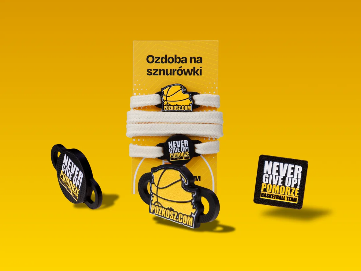 Ozdoby na sznurówki i pin na crocsy – Pomorski Okręgowy Związek Koszykówki, zdjęcie 1